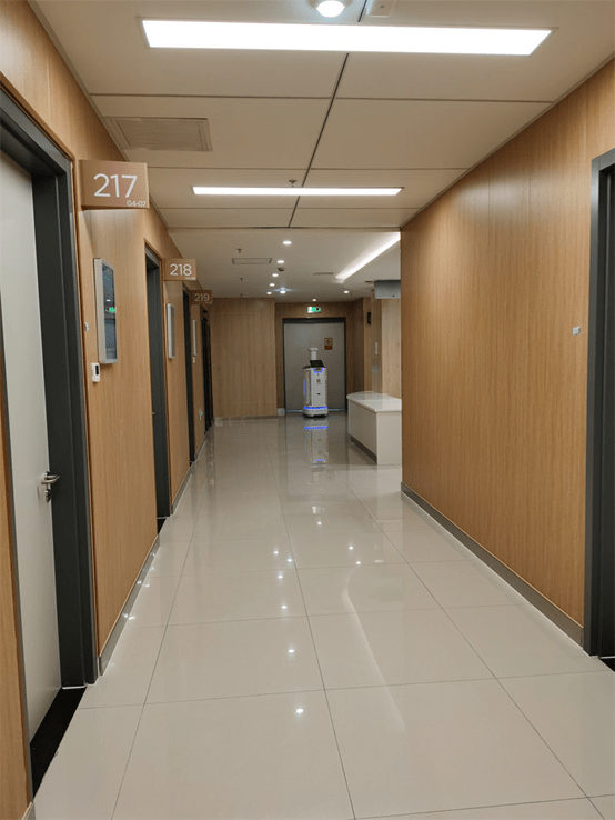 Intelligent disinfection robot has been launched in Karamay Central Hospital in Xinjiang(图4)
