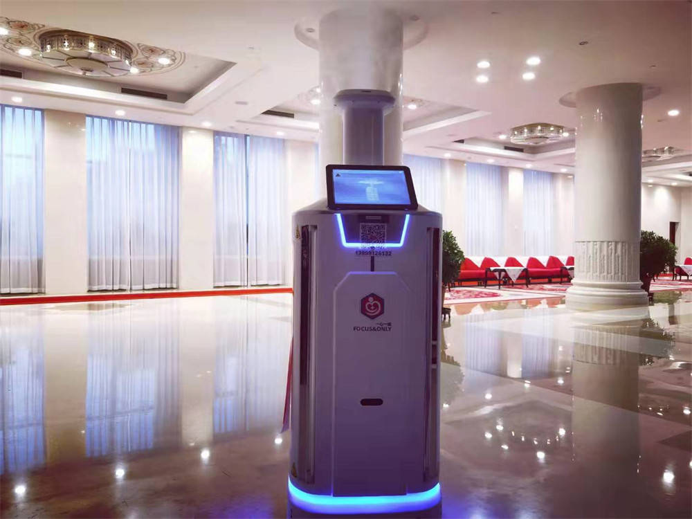 Intelligent disinfection robot helps the disinfection and sterilization work of the Great Hall of the People in Xinjiang(图7)