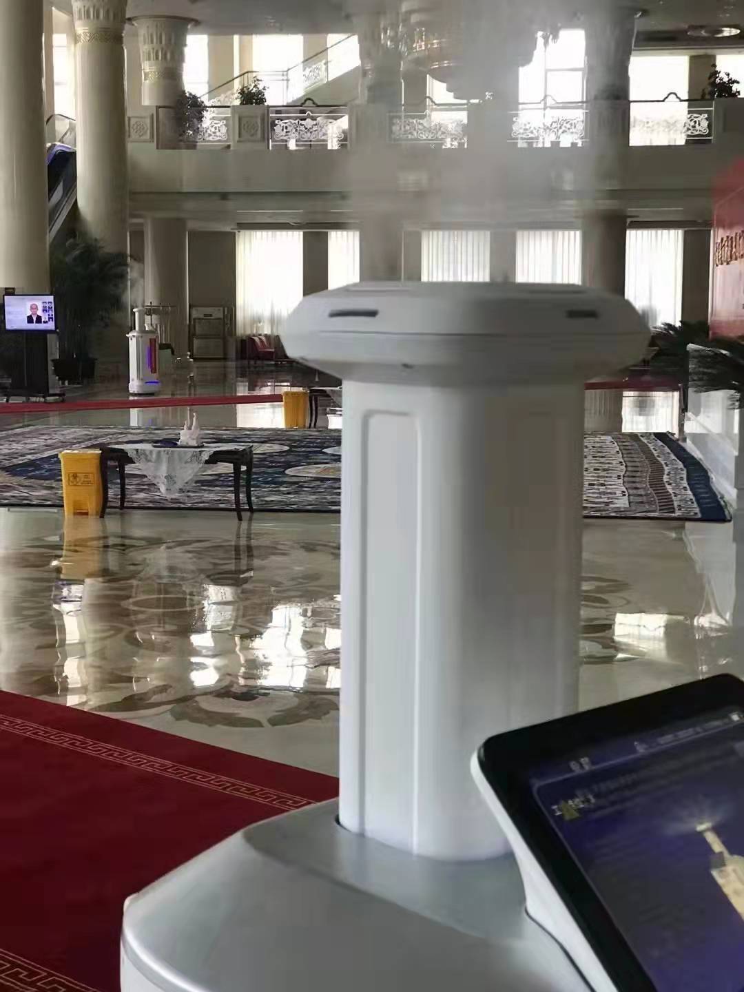 Intelligent disinfection robot helps the disinfection and sterilization work of the Great Hall of the People in Xinjiang(图6)